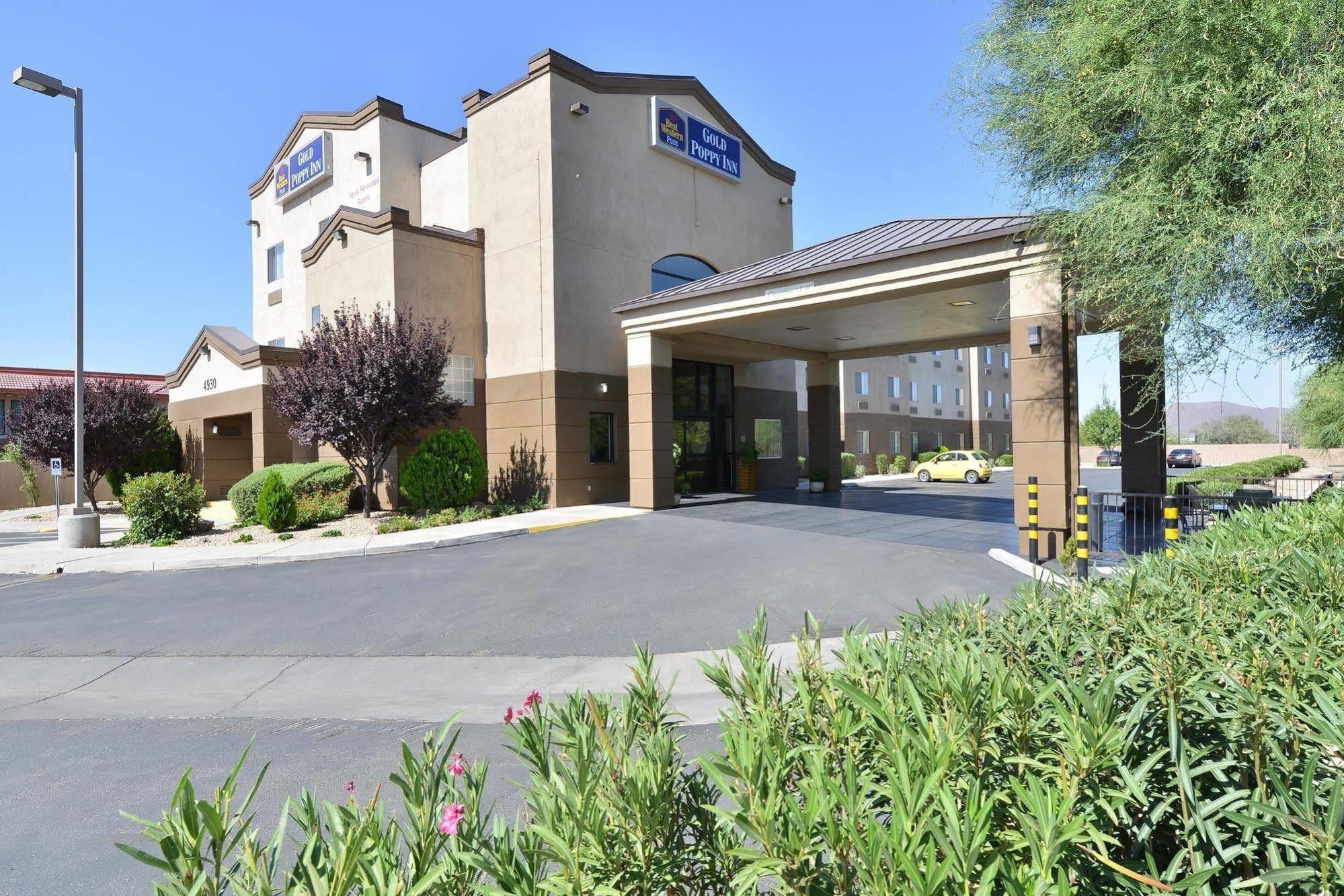 Hotel Western Gold Poppy Tucson