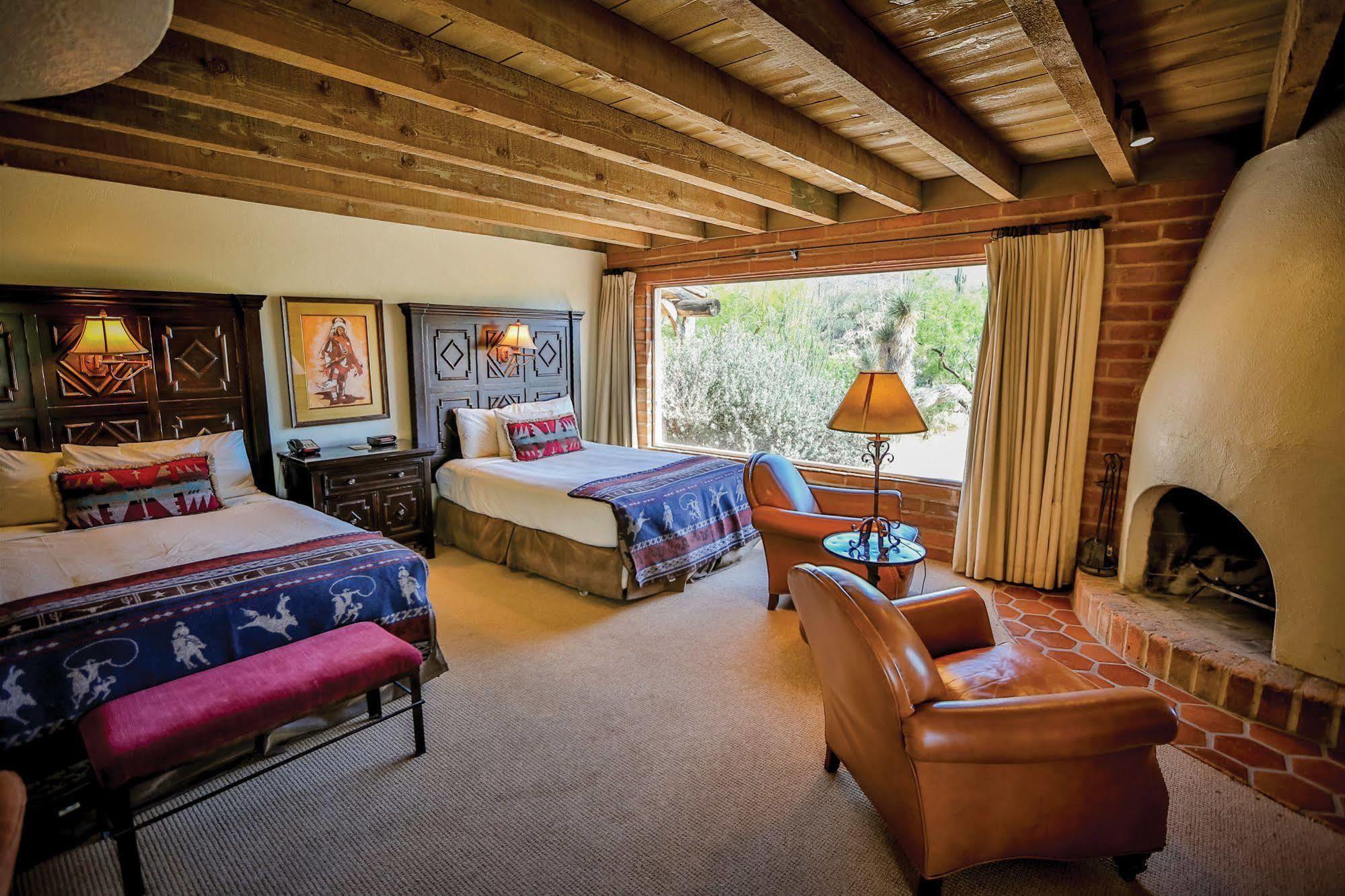 Lodge Tanque Guest Ranch Tucson