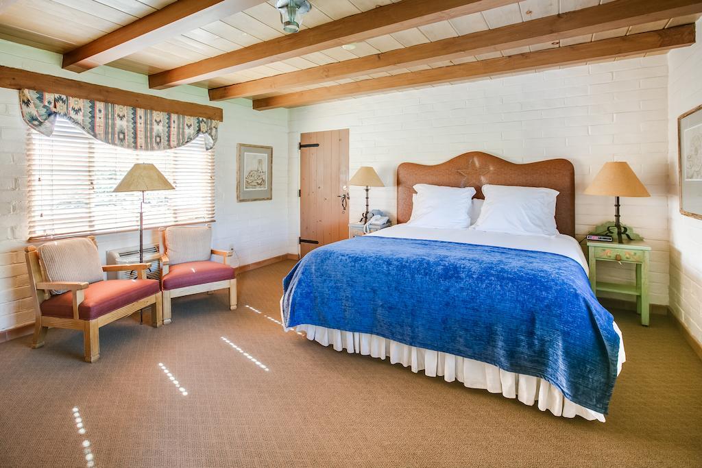Resort Rancho De Caballeros 3*