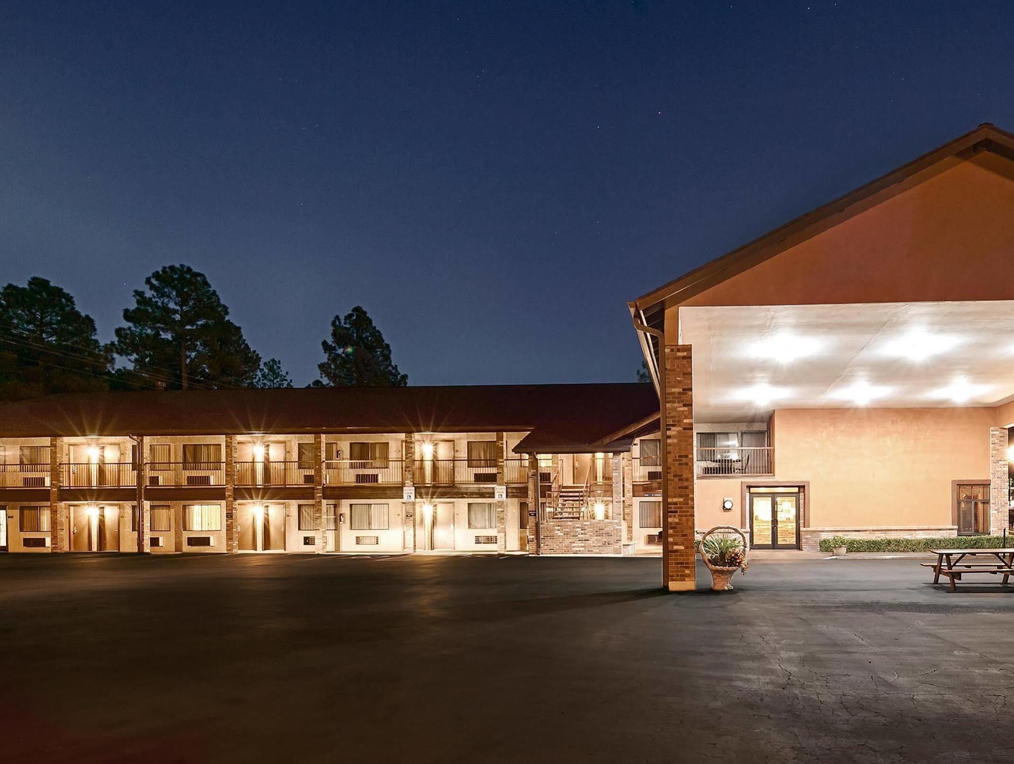 Inn Western Of 3*