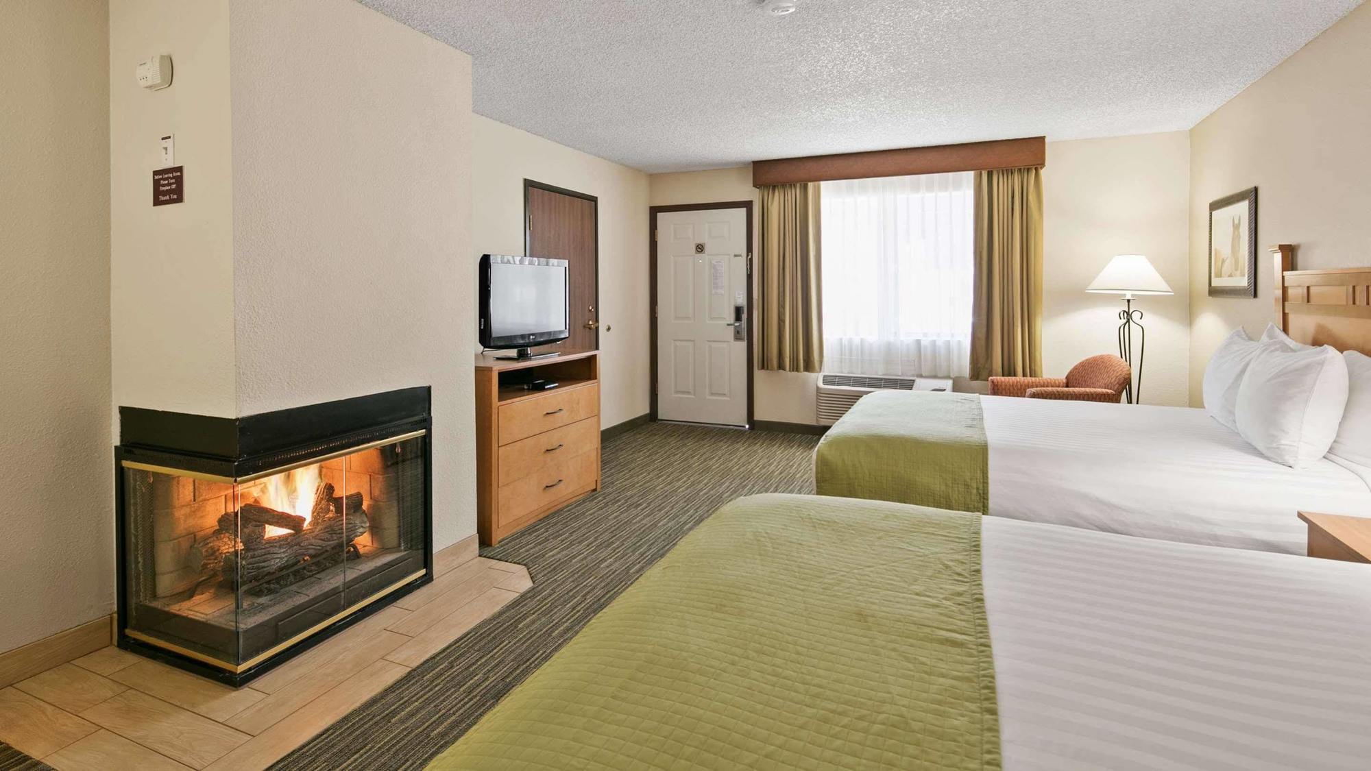 Western Paint Pony Hotel 2*