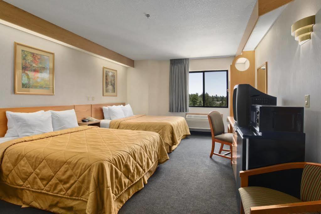 Super 8 By Wyndham Show Hotel Show Low