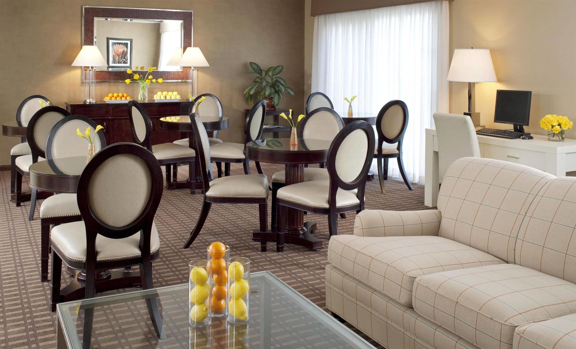 Sheraton & 3* Tucson