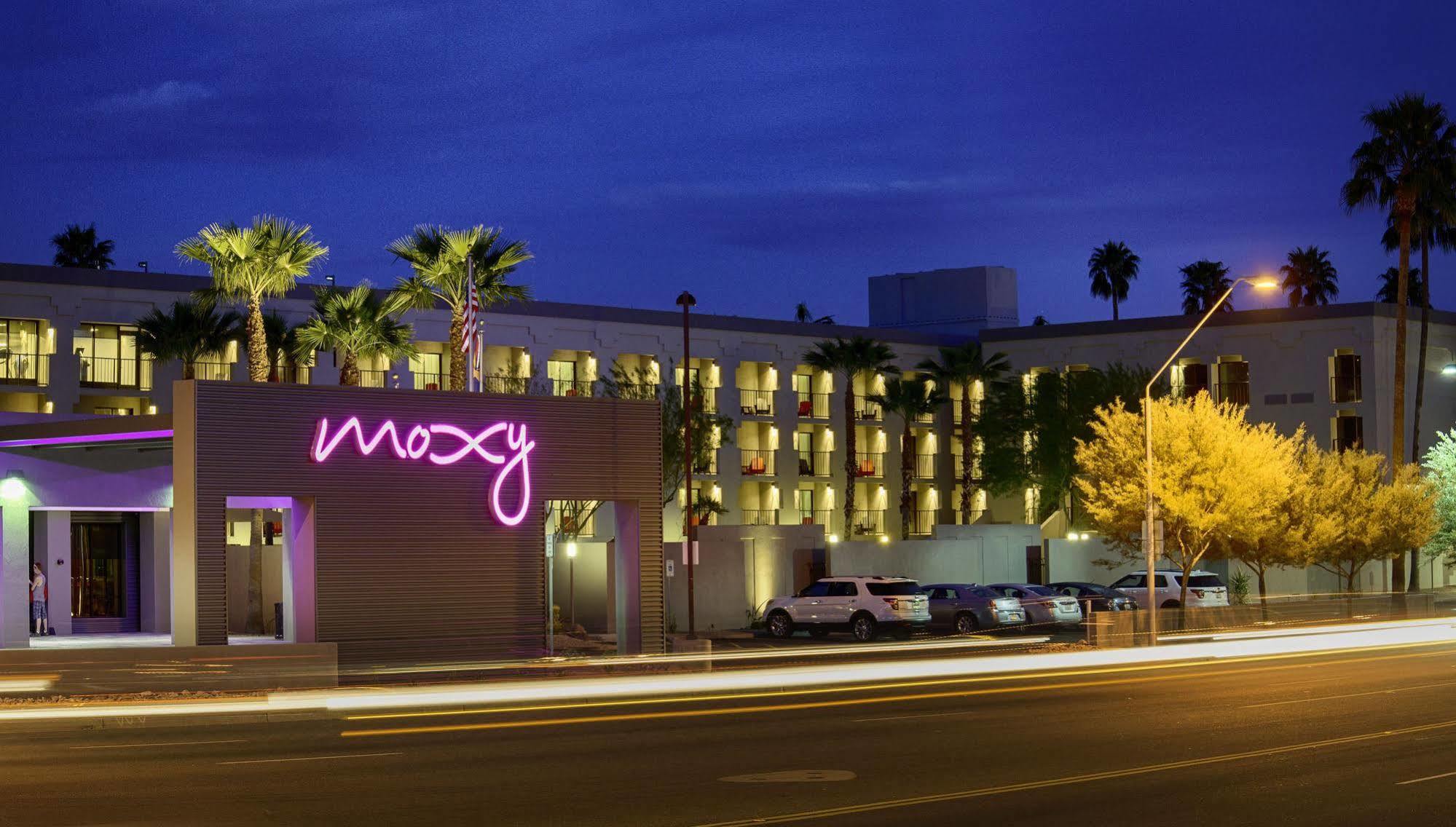Moxy Phoenix Tempe/asu Area Hotel Tempe