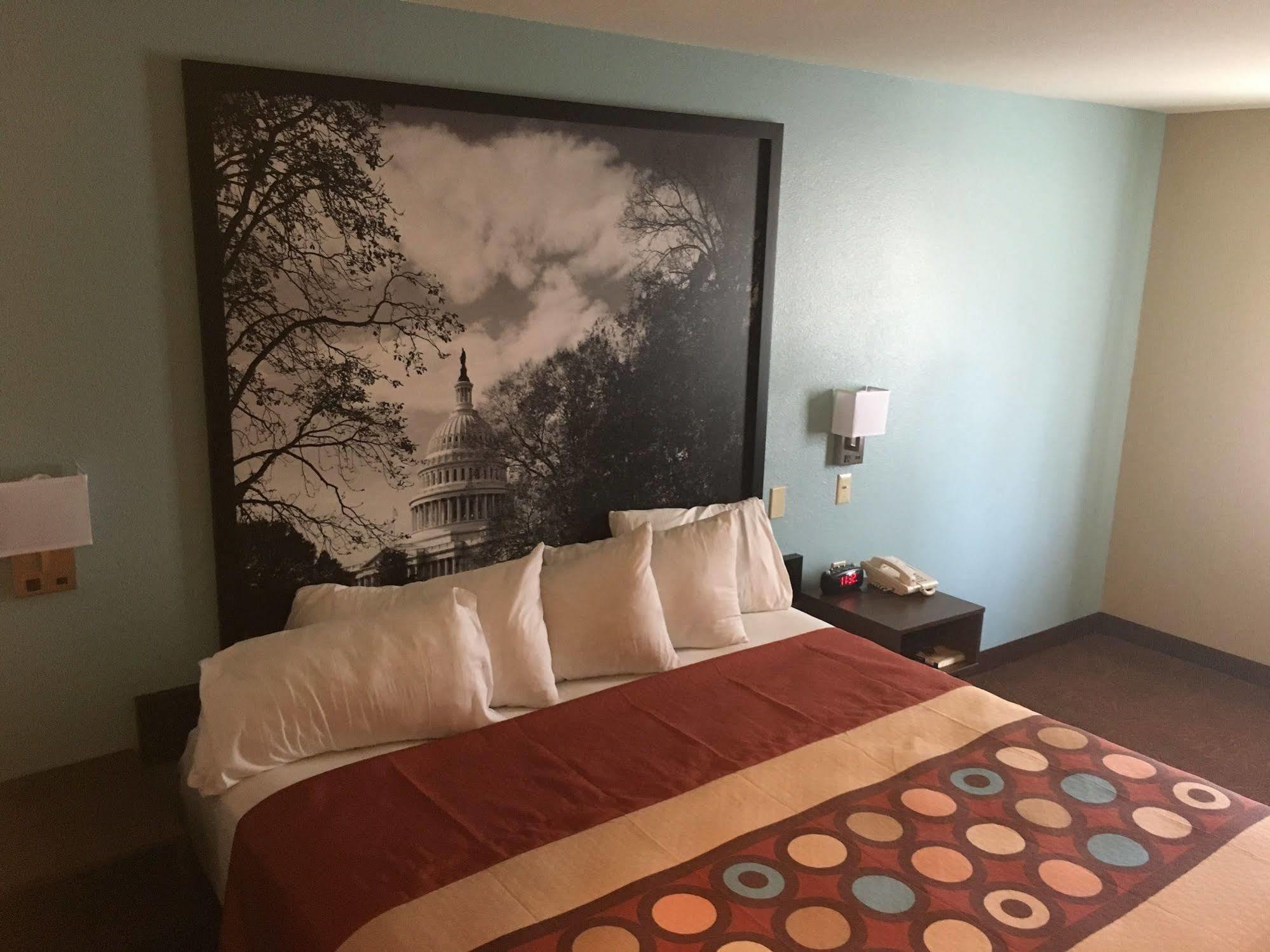 Hotel Pinetop Studio Suites 2*