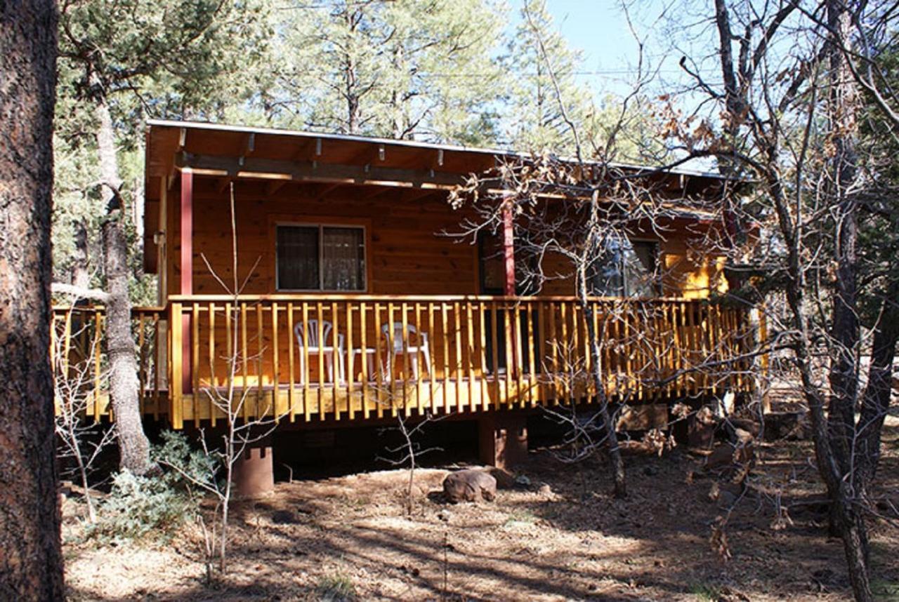 Lodge Whispering Pines *