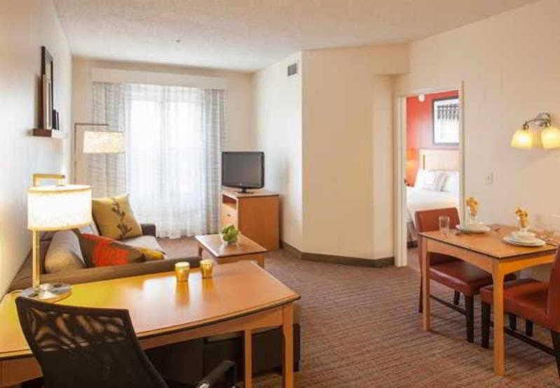Sonesta Es Phoenix 3*