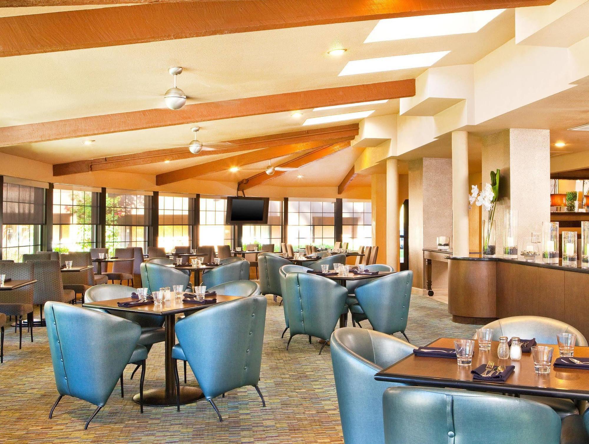 Four Points By Sheraton Airport