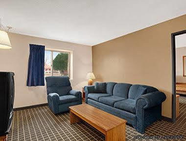 Super 8 By Wyndham