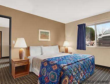 Super 8 By Wyndham