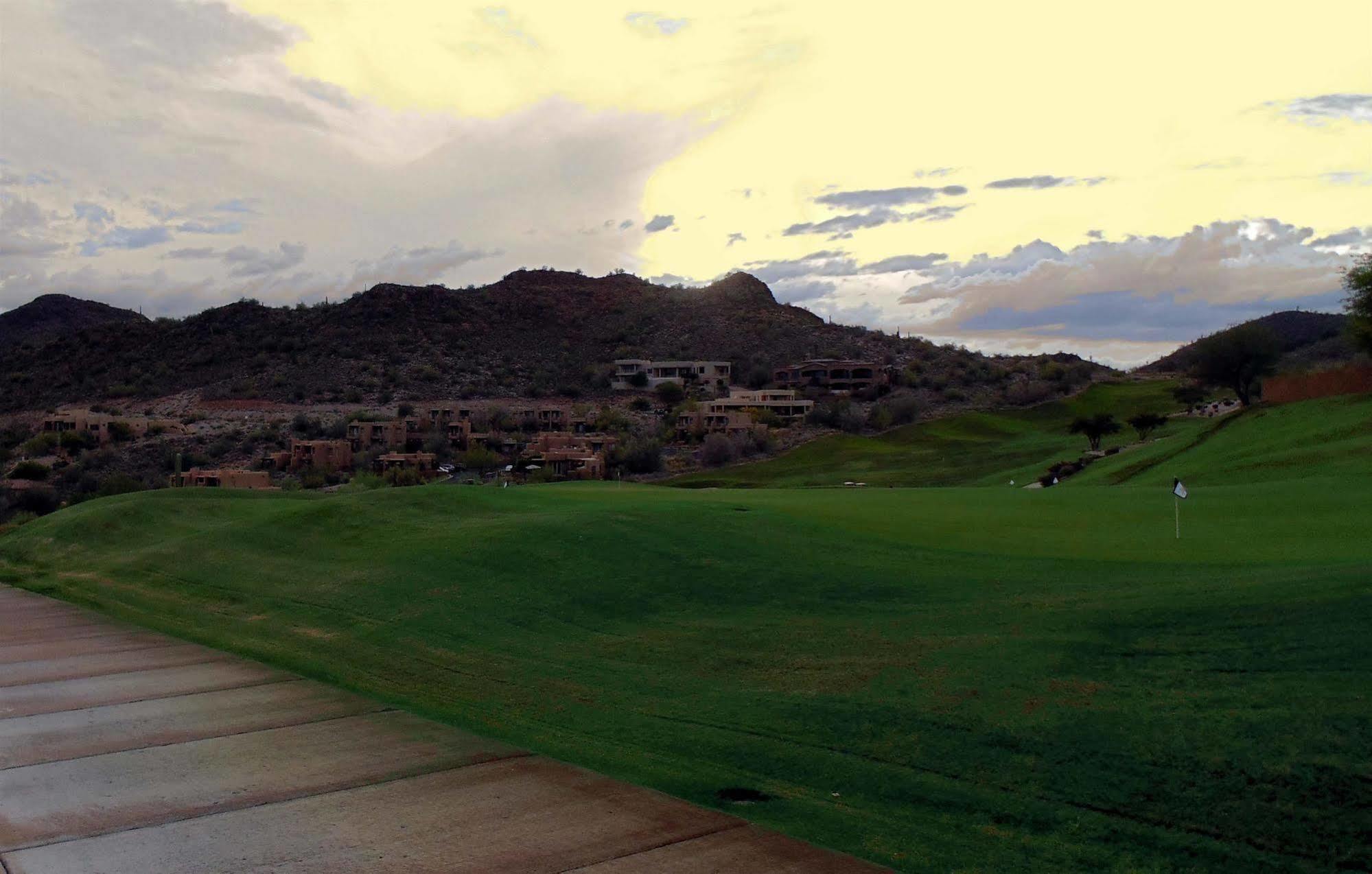 Hotel At Eagle Mountain