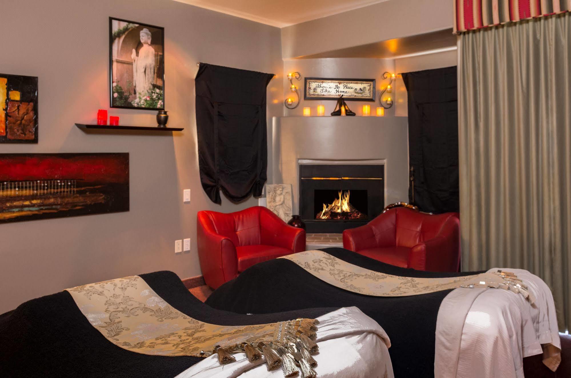 Hotel At Eagle Mountain 3*