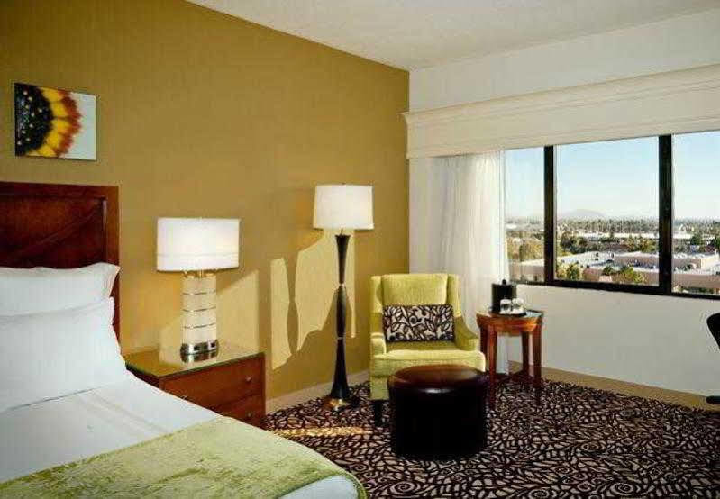 Delta By Marriott Phoenix Hotel