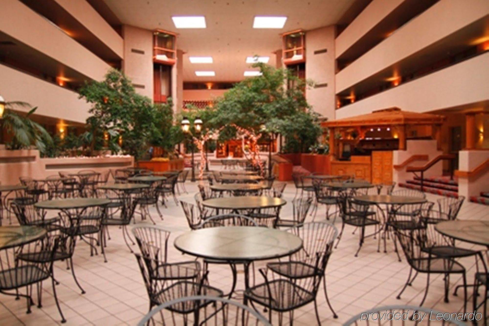 Ramada By Wyndham Viscount East