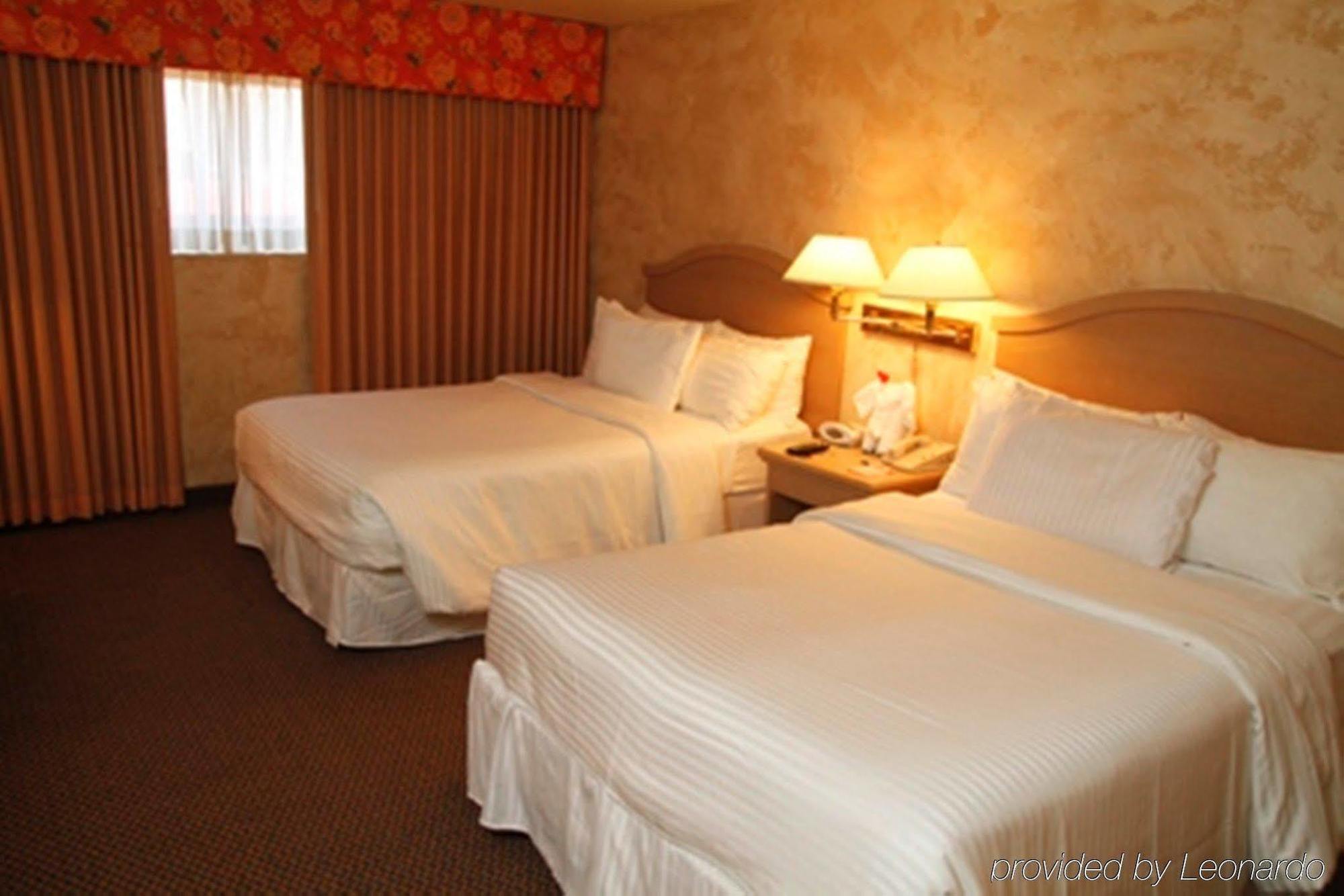Ramada By Wyndham Viscount East