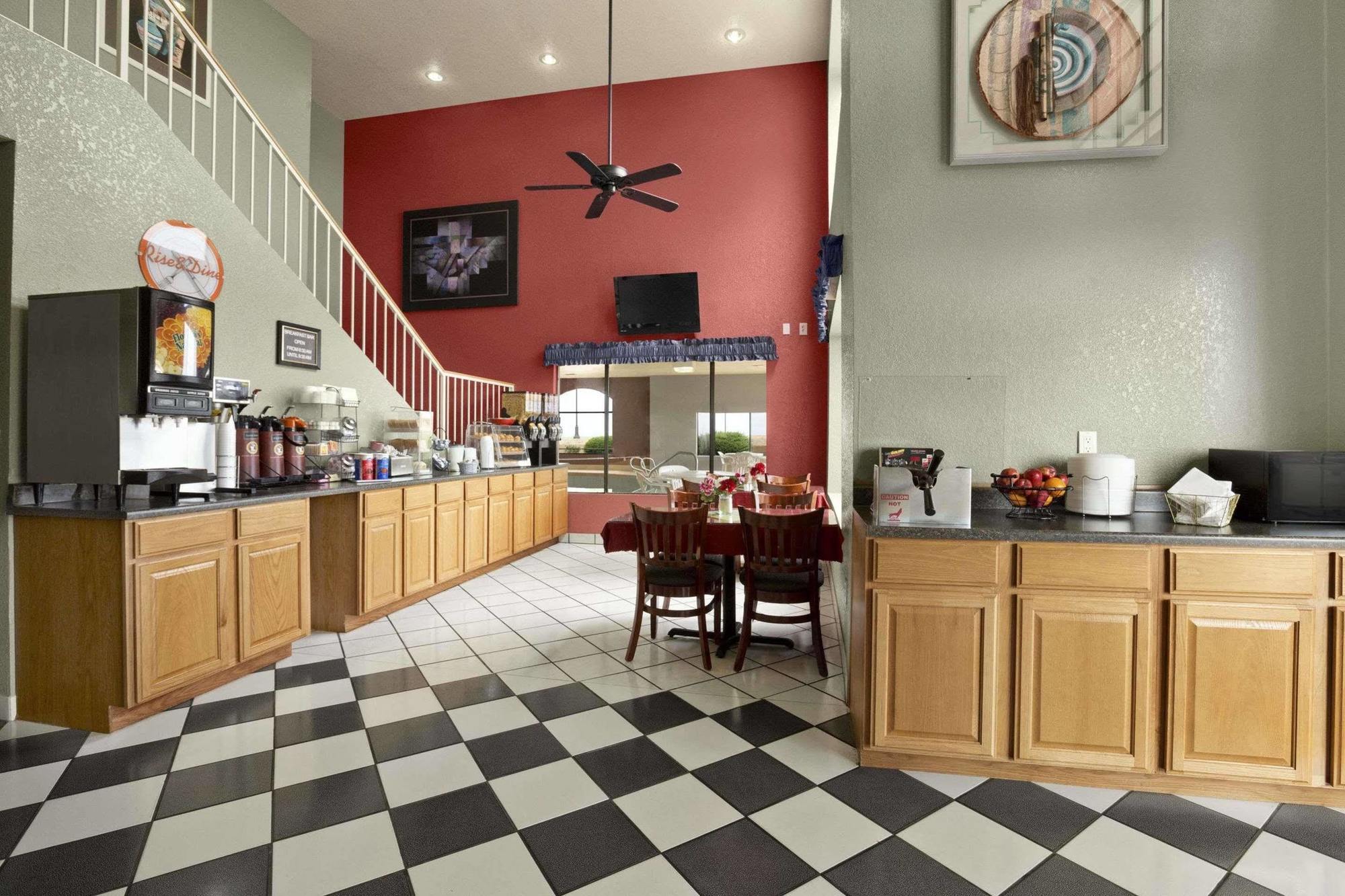 Howard Johnson By Wyndham Hotel Holbrook