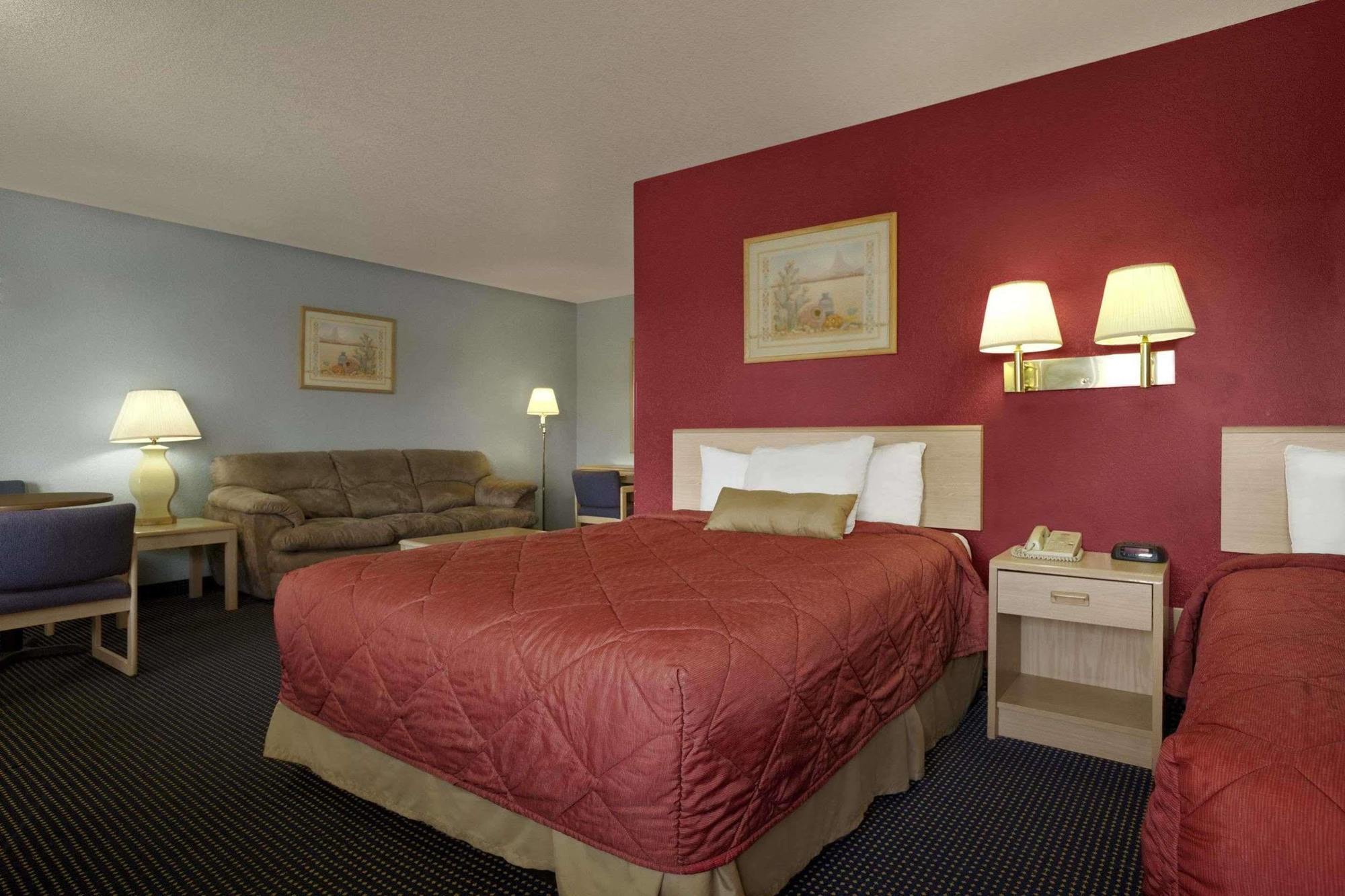 Howard Johnson By Wyndham Hotel Holbrook