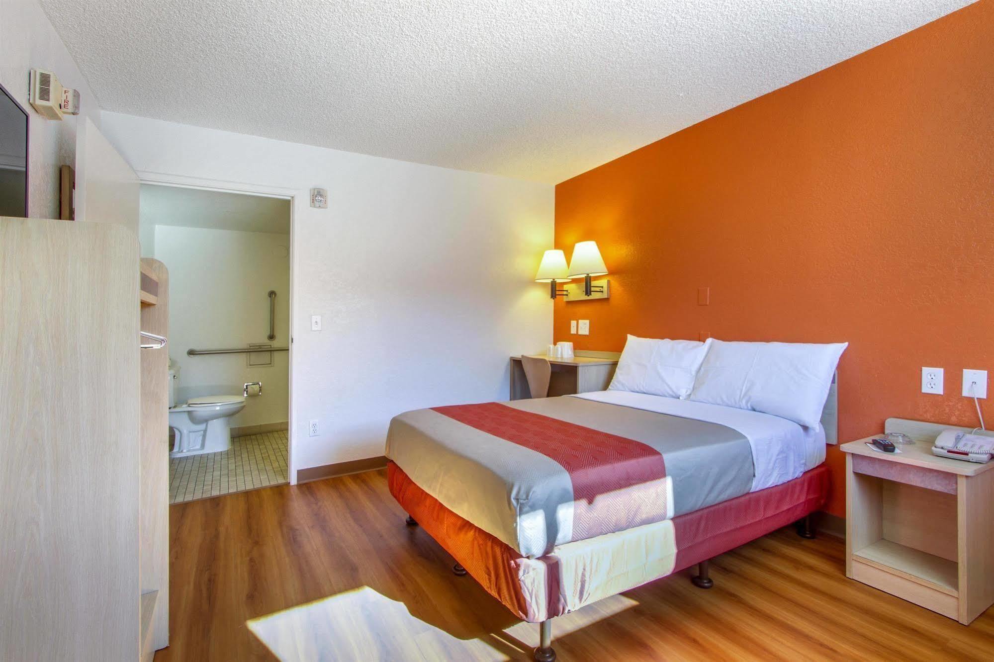 Hotel Phoenix Inn 2*