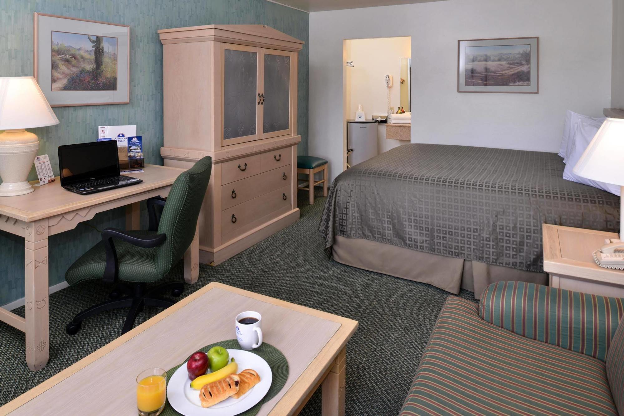 The Kennedy Tucson, Surestay Collection By Western 2*