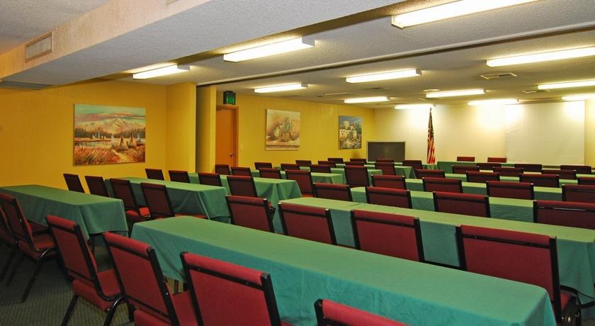 Ramada East 3* Tucson