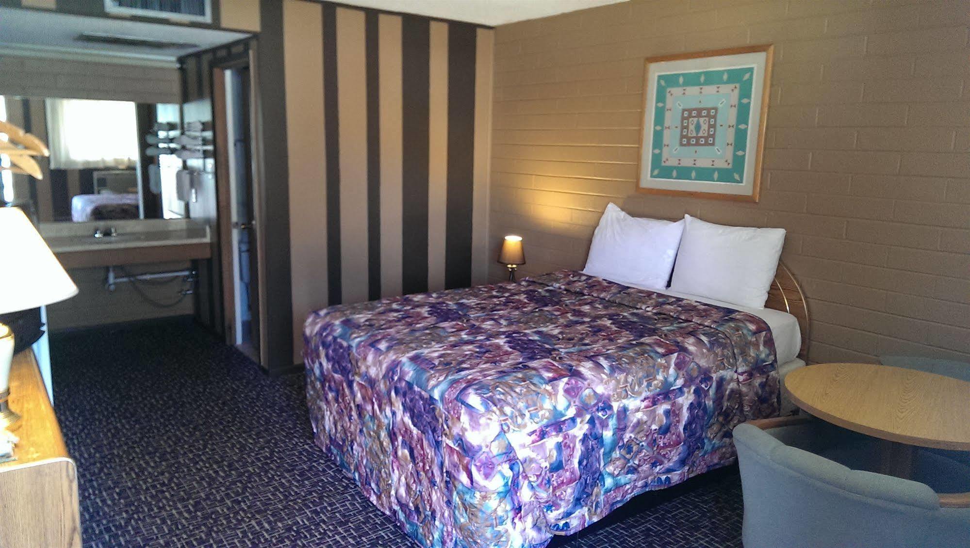 Belle Aire 3* Globe