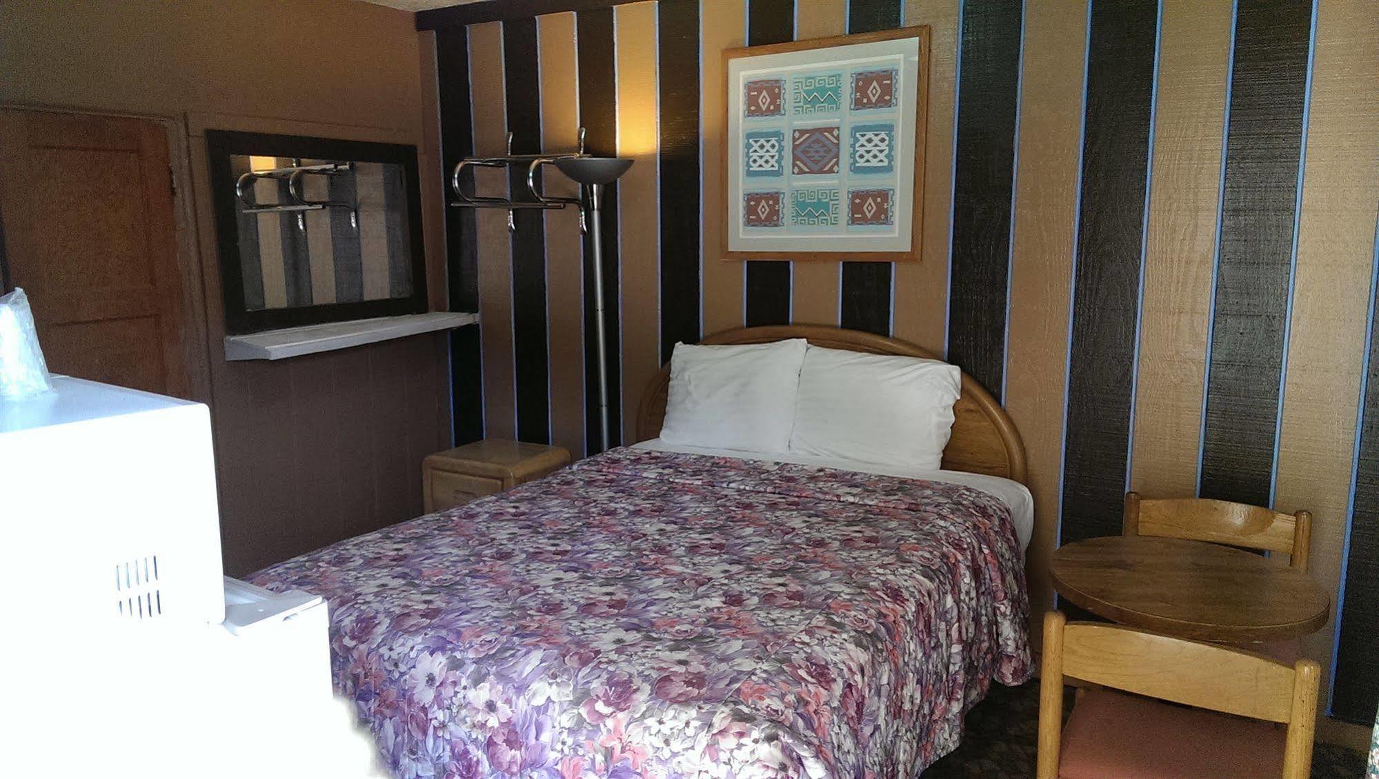 Belle Aire 3* Globe