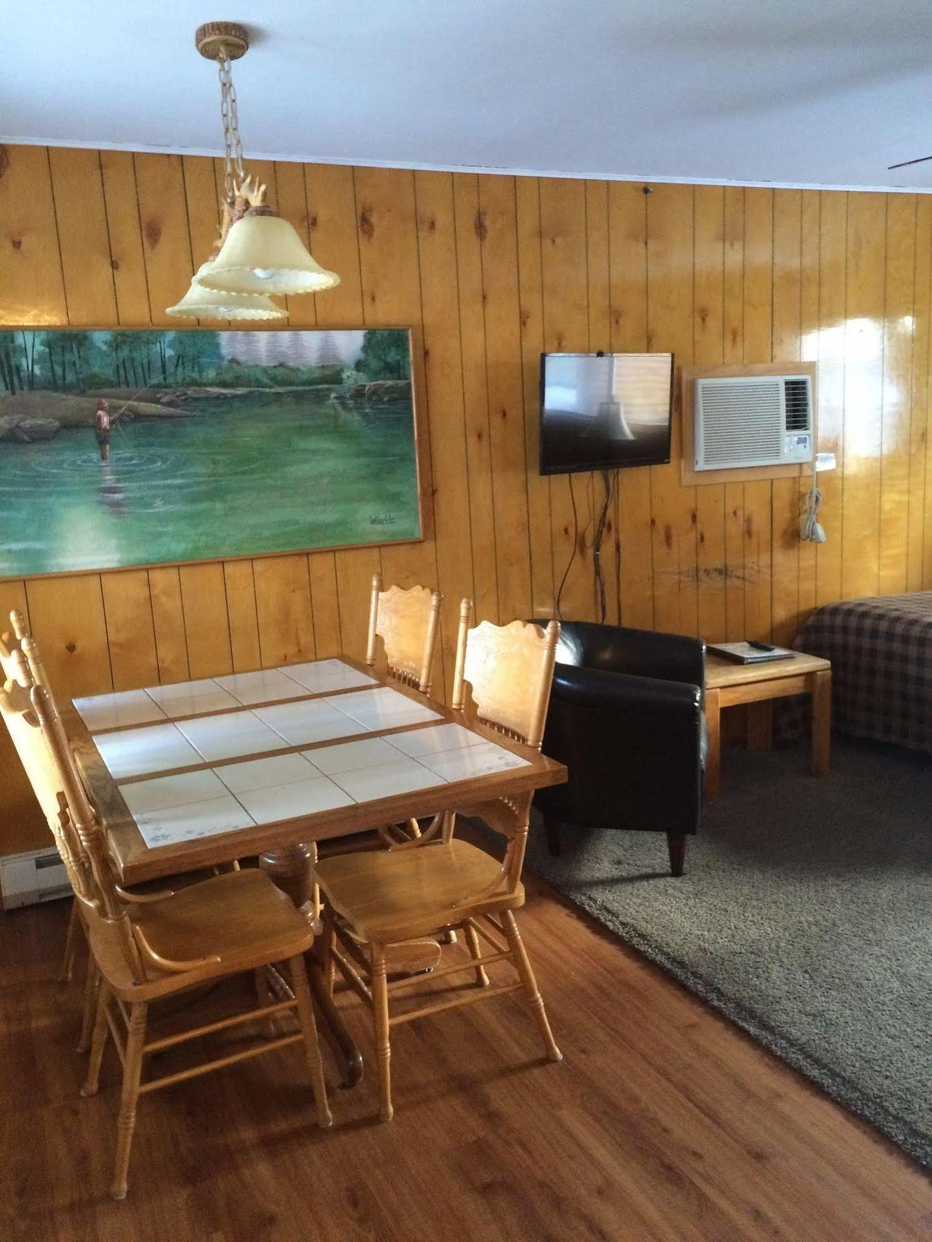 Lodge Double B