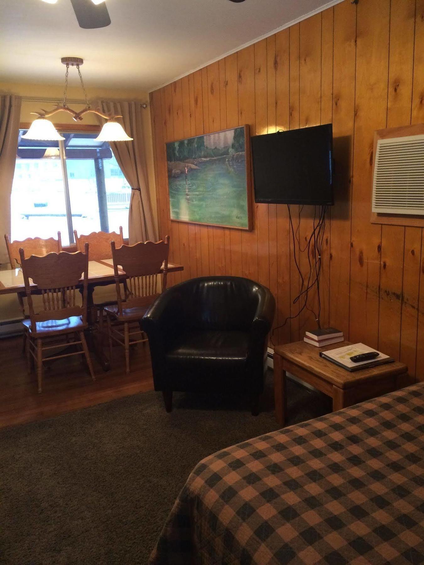 Double B Lodge