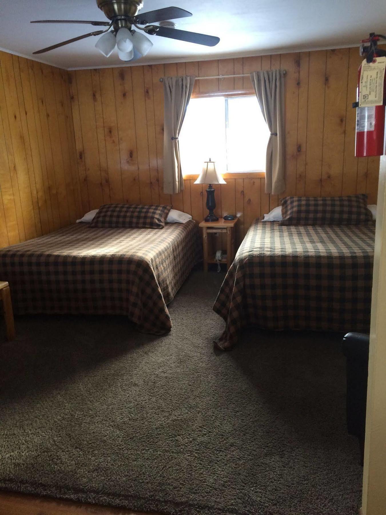 Double B Lodge *