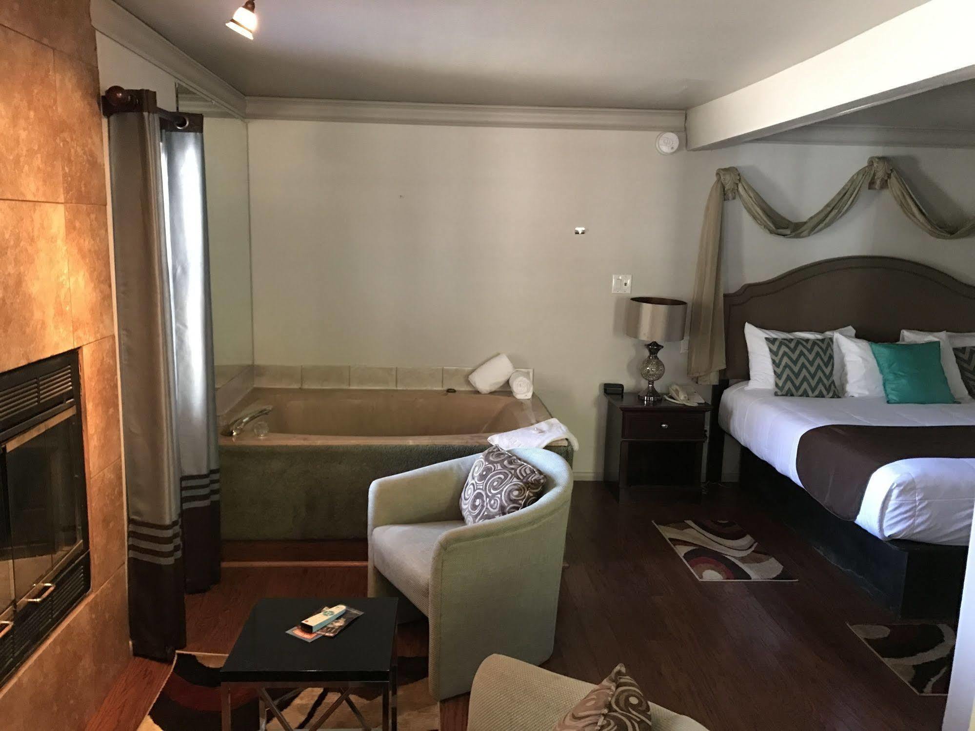 Oak Creek Terrace Lodge