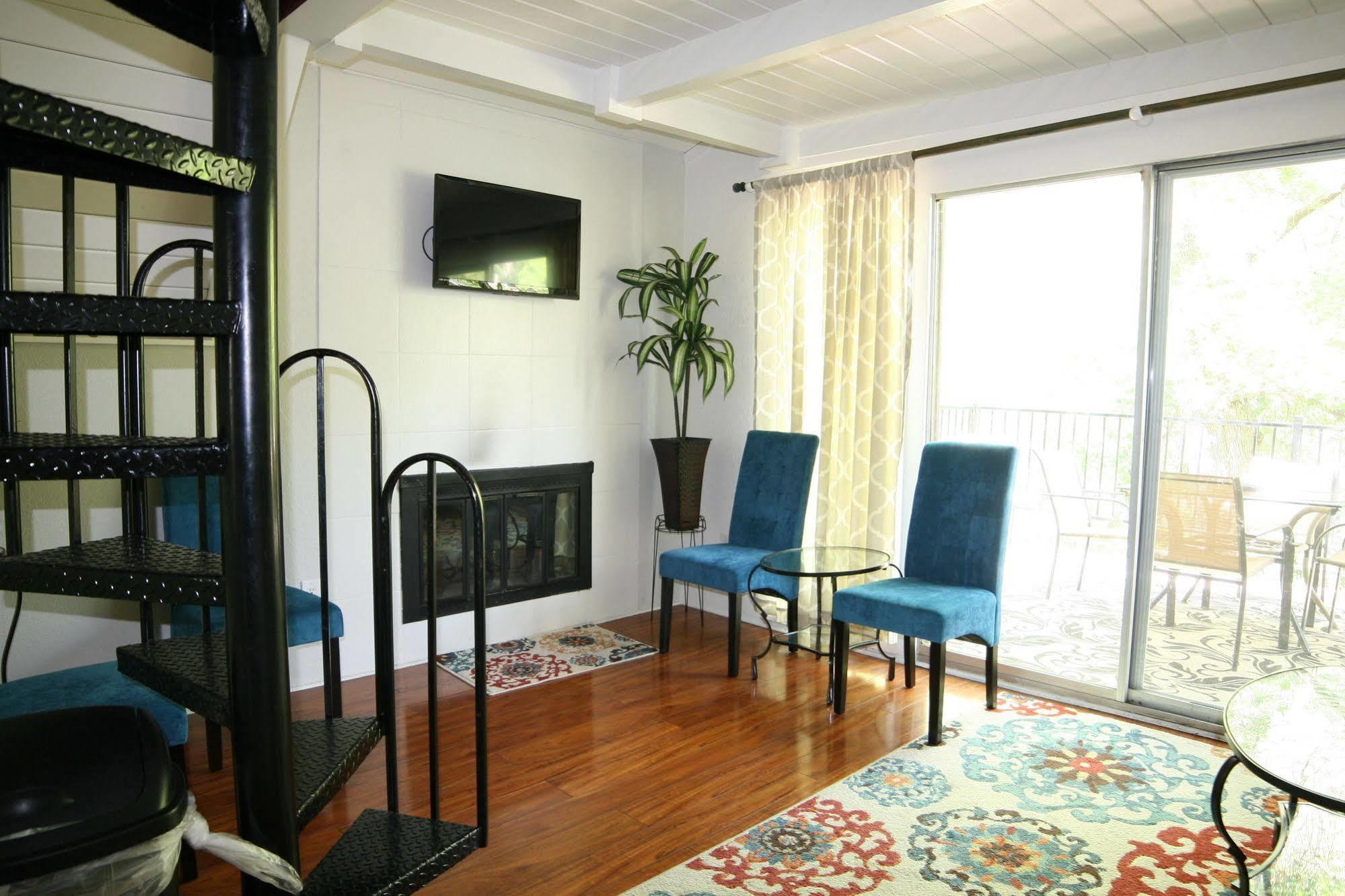 Oak Creek Terrace Lodge