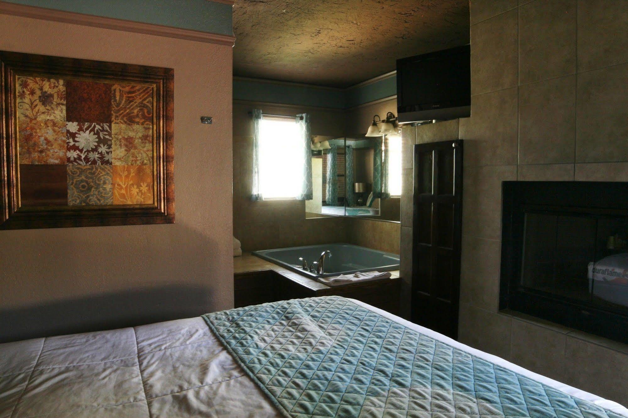 Lodge Oak Creek Terrace *