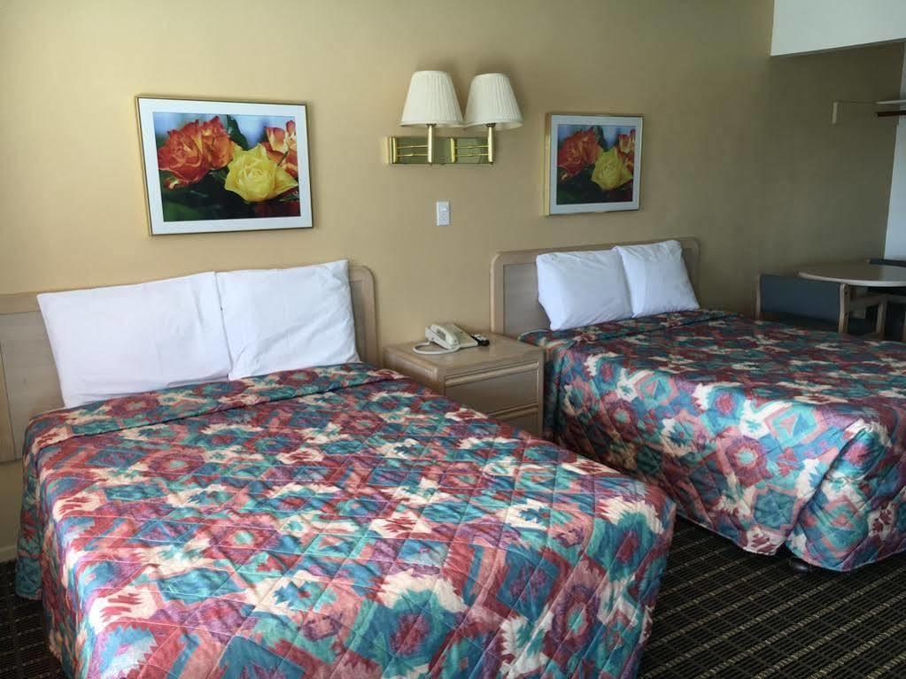 Ramblin Rose Motel Kingman