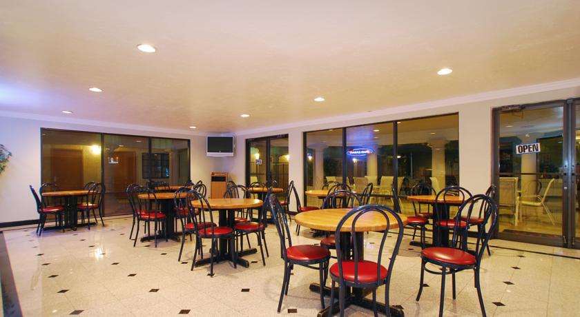 Hotel Ramada East