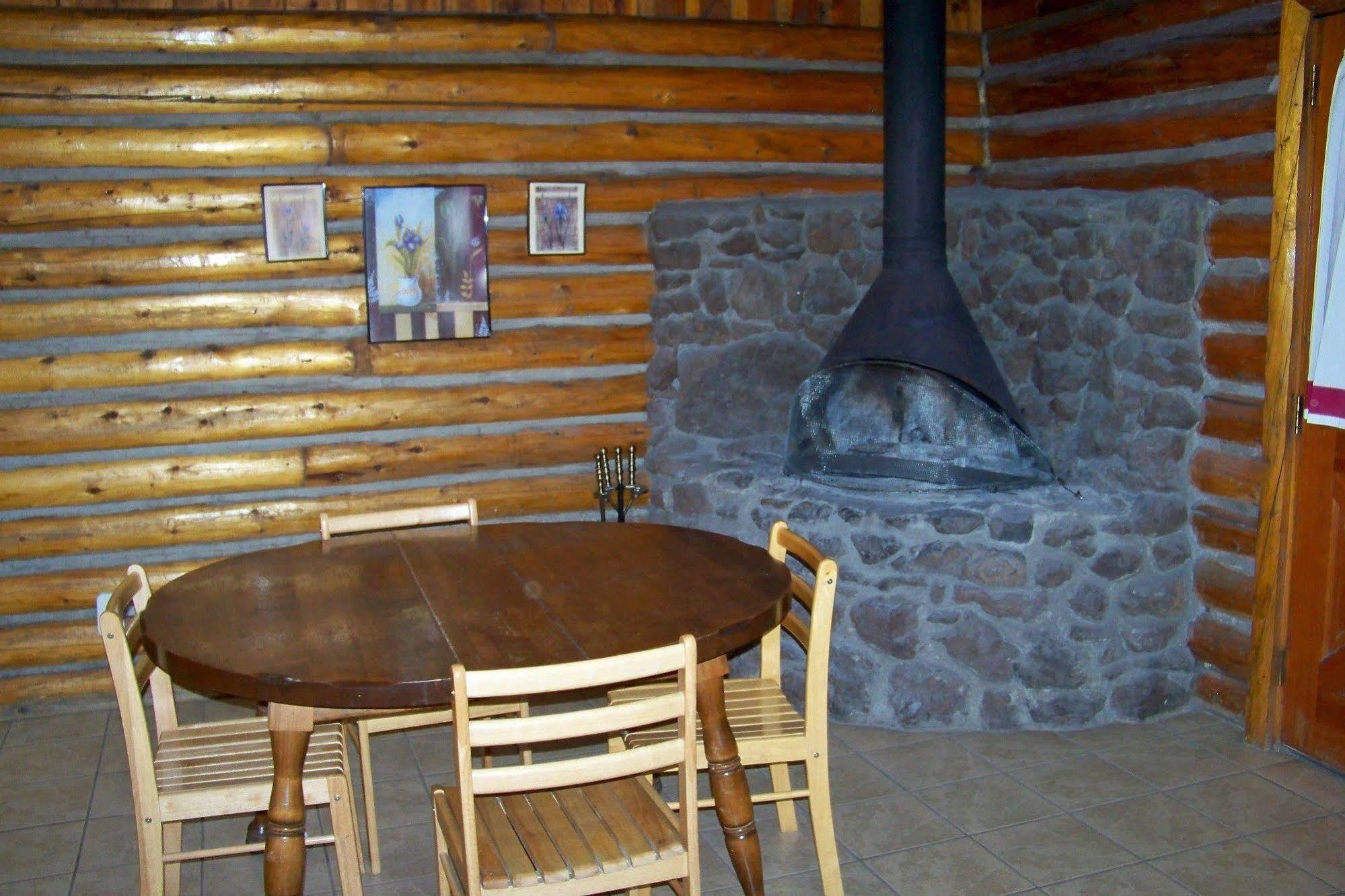 Hotel Of The Woods 3*