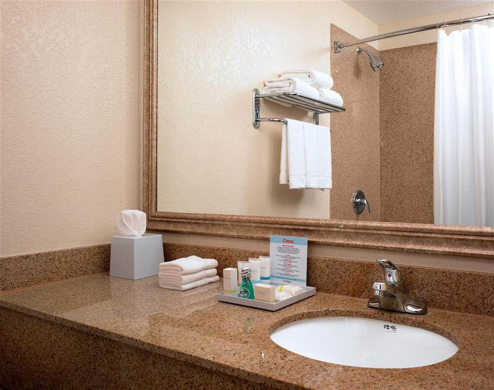Four Points By Sheraton Airport 3*