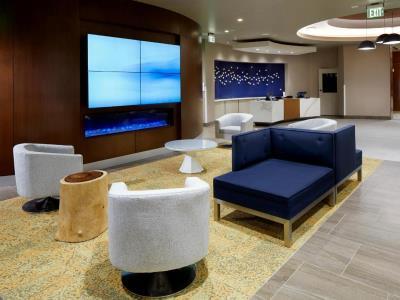 Cambria Phoenix - Fashion Center Hotel