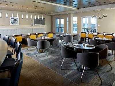 Hotel Cambria Phoenix - Fashion Center 4*