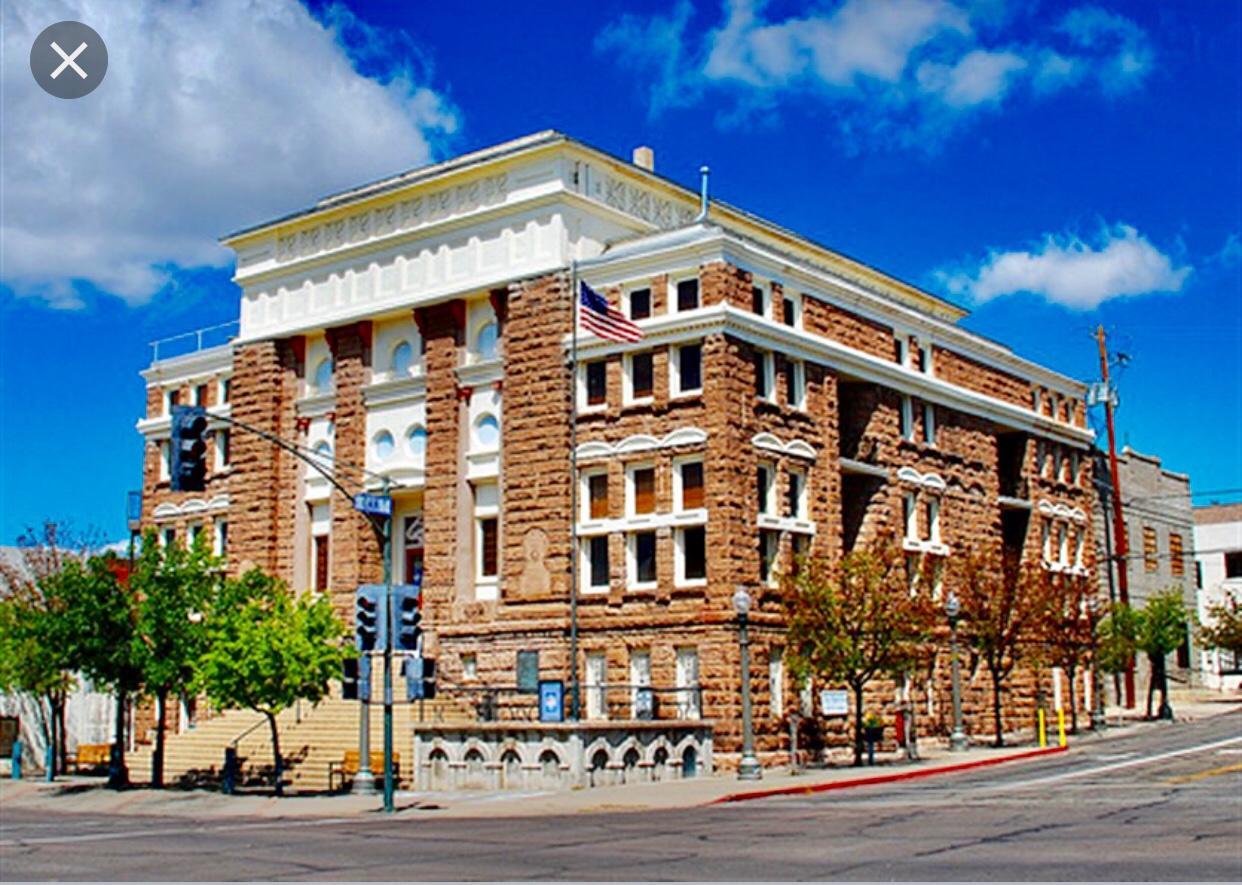 Hotel 6-globe, Az