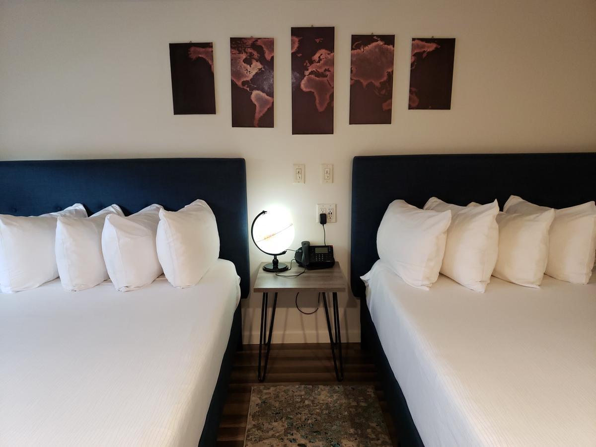 Iron Horse Motel 3*