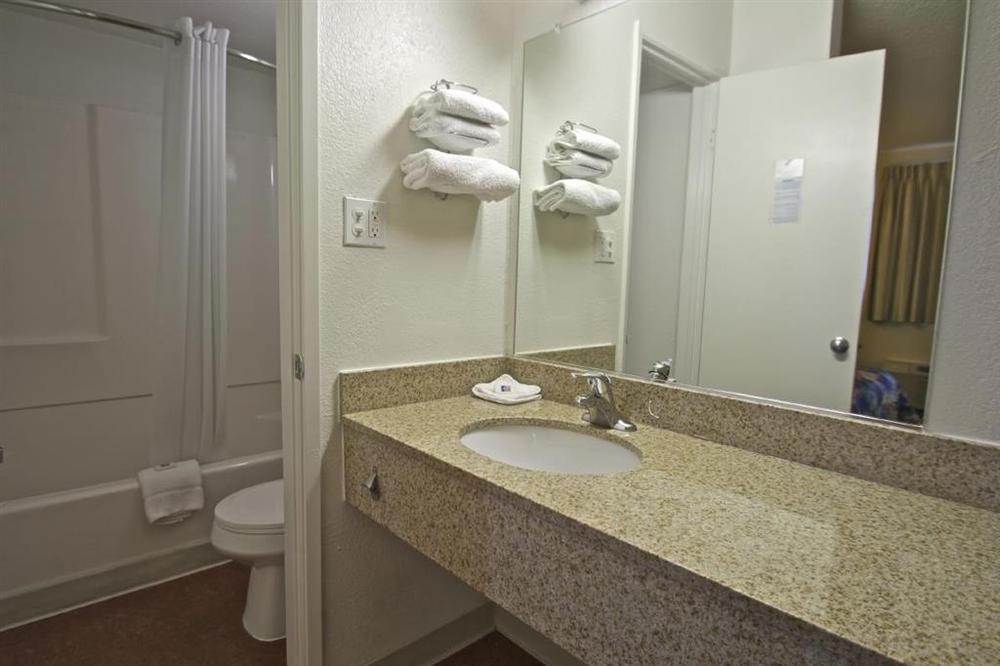 Phoenix Inn