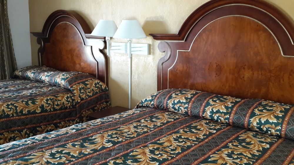 American Regency Motel Williams