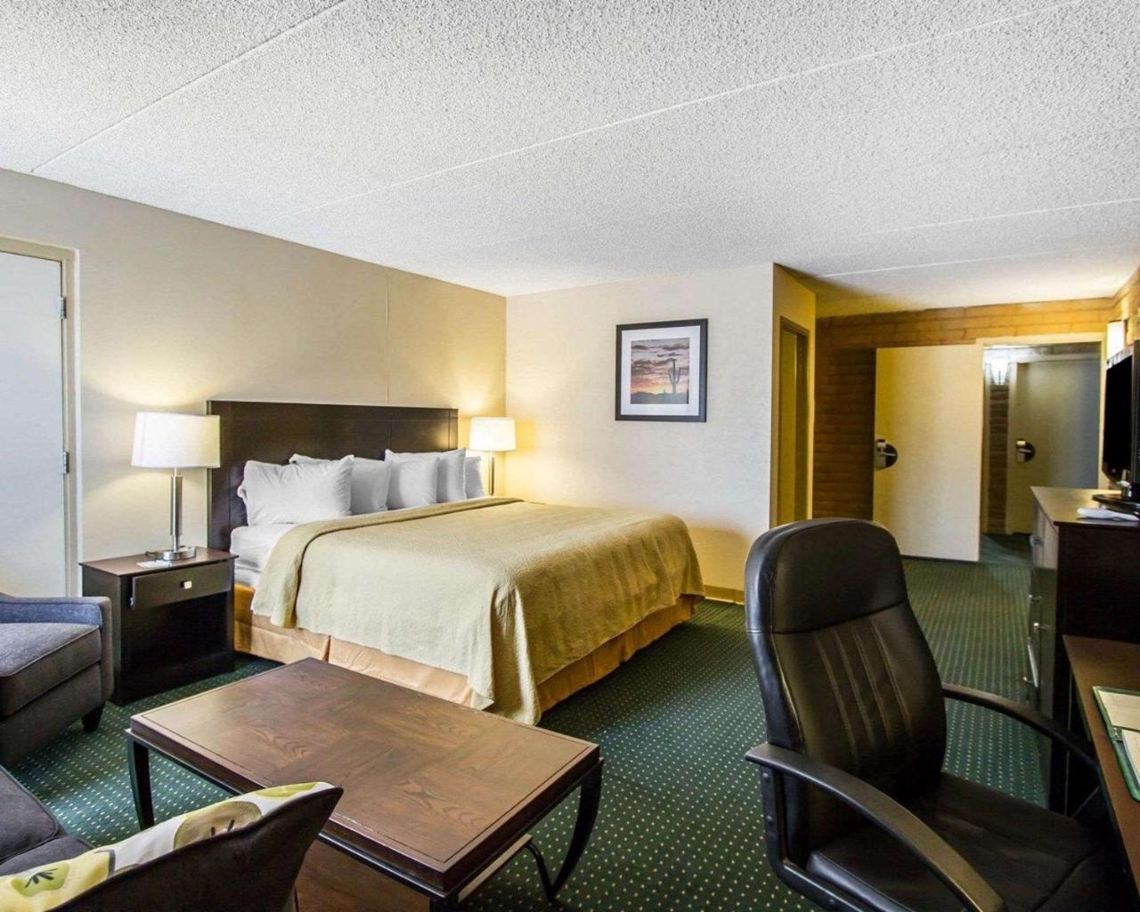 Hotel Quality Near Ft Huachuca 2*