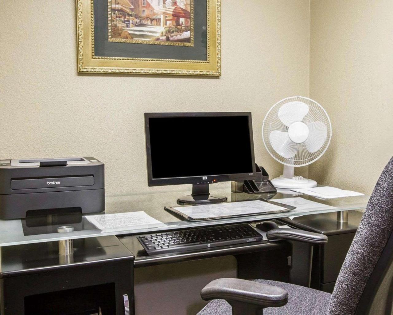 Hotel Quality Near Ft Huachuca 2*