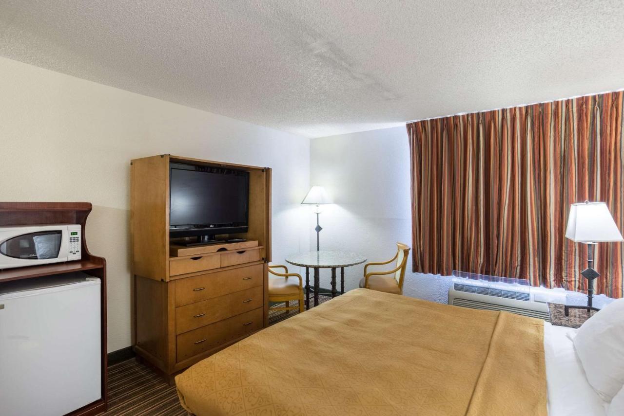 Bluestone Eloy -casa Grande Hotel