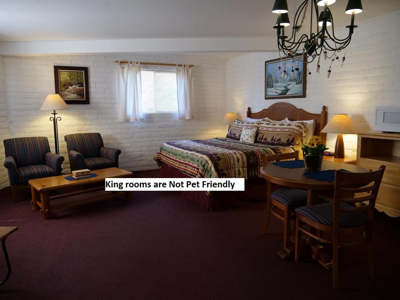 Inn Antlers *