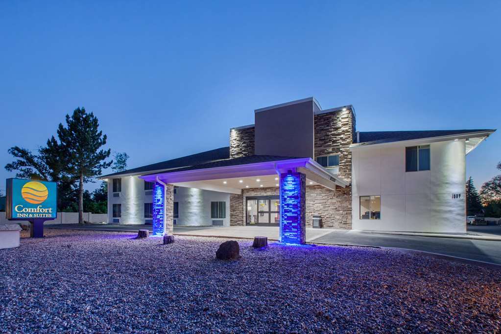 Comfort & Pinetop Show Hotel 2*