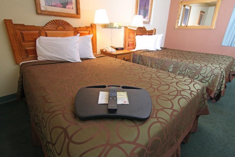 Western Sun Canyon Hotel
