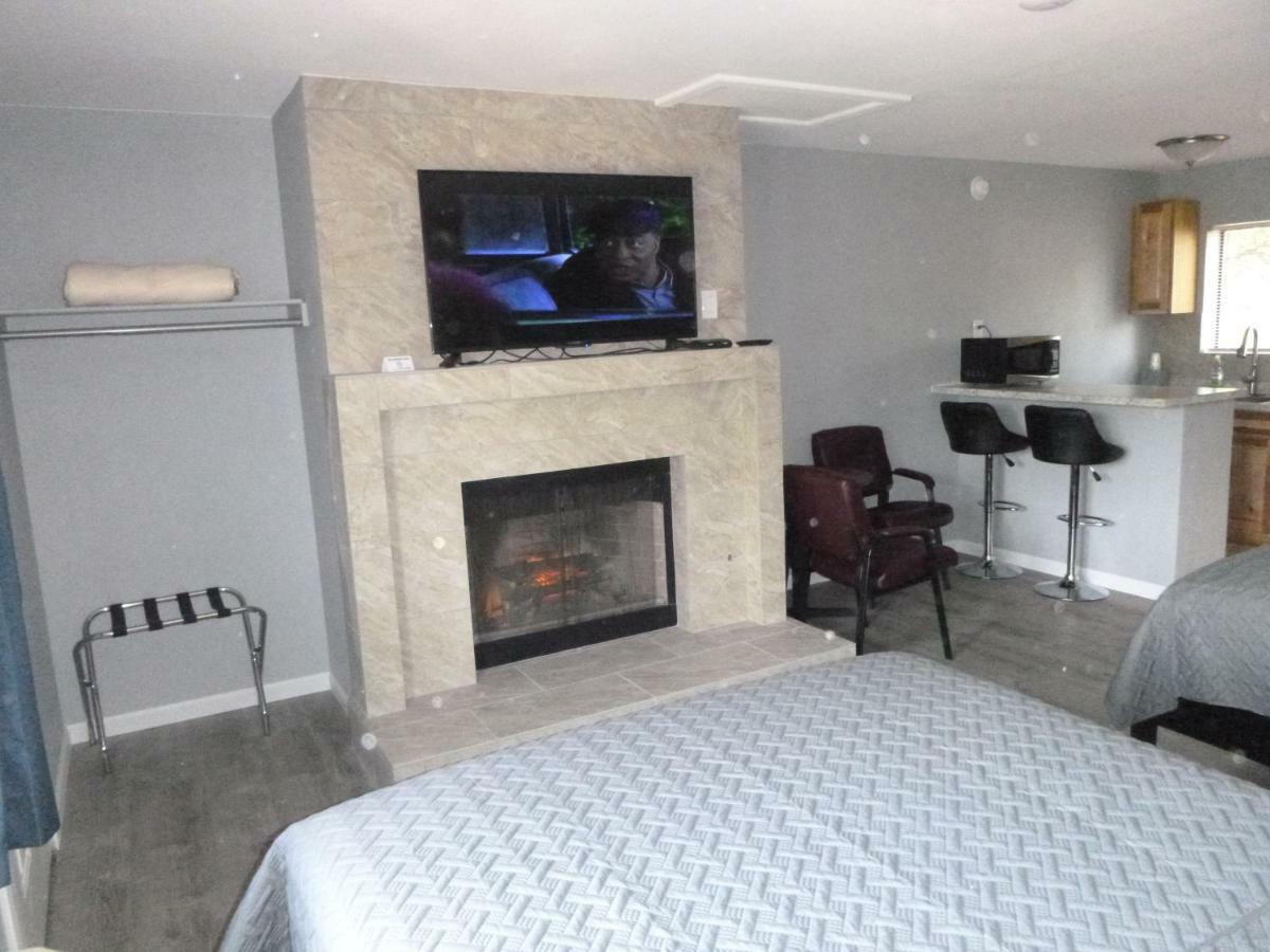 Motel Sierra 2*