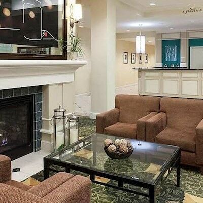 Hilton Garden Airport Hotel 3*